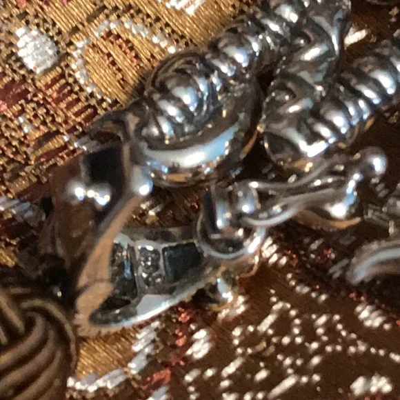 Barbara Bixby Silver Initial Pendant M - Picture 5 of 9